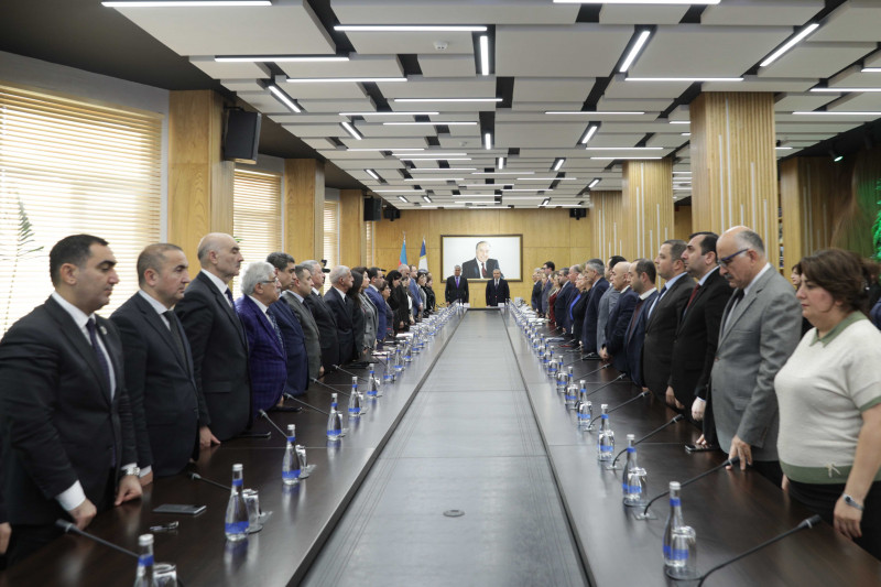 BDU-nun nəşri olan “Heydər Əliyev – 100: Biblioqrafik məlumat kitabı”nın təqdimatı keçirilib