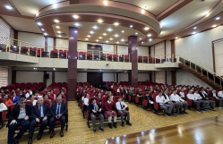 Təhsil İnstitutunun direktor müavini Fuad Qarayev BDU-nun nəzdində “Gənc istedadlar” liseyinin müəllim və şagirdləri ilə görüşüb