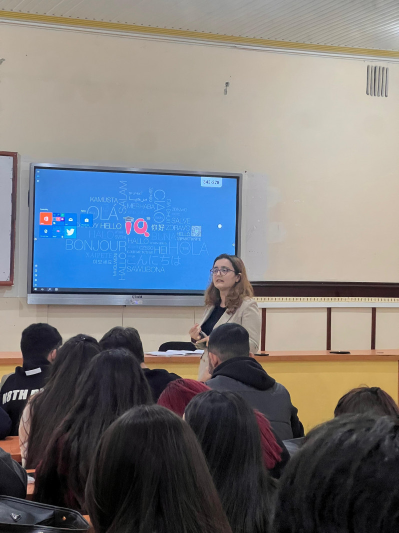 BDU tələbələri karyera quruculuğu ilə bağlı məlumatlandırılır