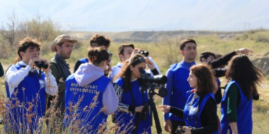 BDU tələbələri köçəri quşların miqrasiyasını müşahidə ediblər