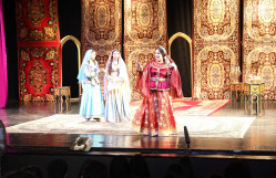 BDU tələbələri Milli Gənc Tamaşaçılar Teatrında “Müsyö Jordan və dərviş Məstəli şah” tamaşasını ifa ediblər