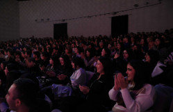 BDU tələbələri Milli Gənc Tamaşaçılar Teatrında “Müsyö Jordan və dərviş Məstəli şah” tamaşasını ifa ediblər