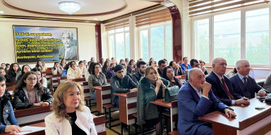 BDU-da Məmməd Arazın 90 illik yubileyi qeyd olunub