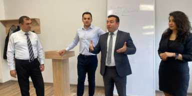 Tanınmış sosioloq İnqilab Şahbazov BDU tələbələrinə ustad dərsi keçib