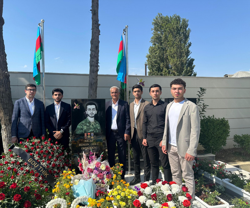 BDU-nun şəhid məzunu Nicat Əhmədovun məzarı ziyarət olunub
