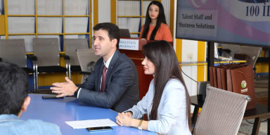 BDU tələbələri insan resursları strategiyası barədə məlumatlandırılıb