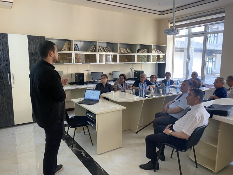 Kimya fakültəsində magistratura səviyyəsi üzrə dissertasiya işlərinin müdafiəsinə başlanılmışdır