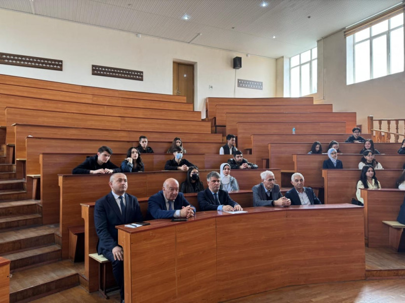 Analitik kimya kafedrasında elmi seminar keçirilib