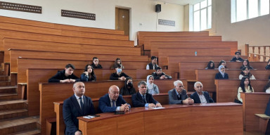 Analitik kimya kafedrasında elmi seminar keçirilib