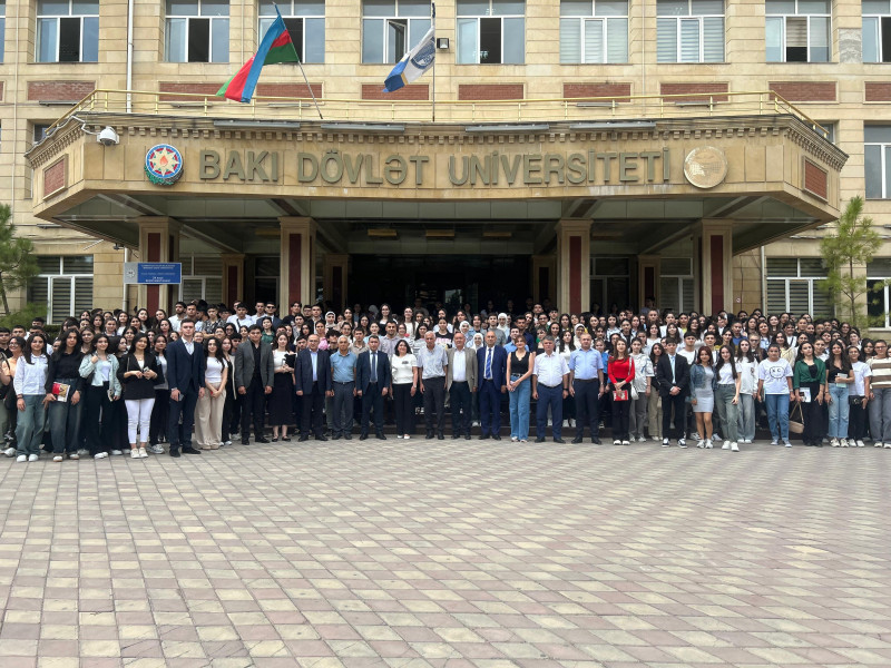 Kimya fakültəsində birinci kursa qəbul olunmuş tələbələr ilə görüş keçirilib