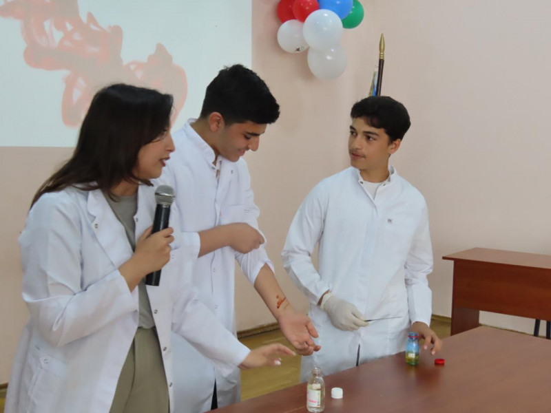 “Həyatın özüdür kimya” tədbiri