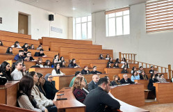 Kimya fakültəsinin IV kurs tələbələrinin tədris-istehsalat və pedaqoji təcrübələri başlayıb