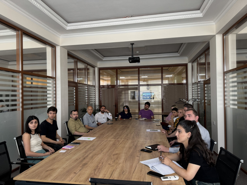 BDU-da hibrid nanonaqillərin formalaşmasına dair elmi seminar