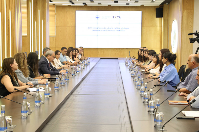IELTS imtahanında uğur qazanmış BDU tələbələrinin təltifolunma mərasimi