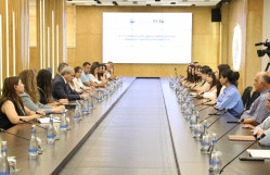 IELTS imtahanında uğur qazanmış BDU tələbələrinin təltifolunma mərasimi