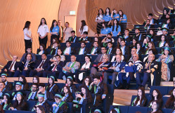 Bu il BDU-nun SABAH qruplarını 244 məzun bitirir