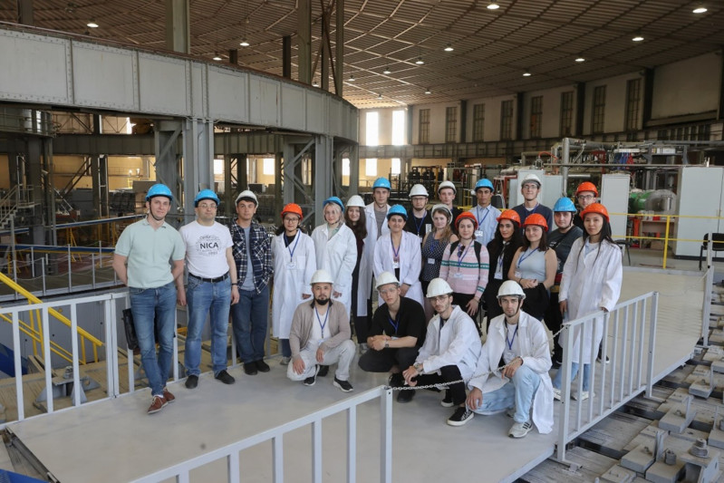 BDU əməkdaşı Birləşmiş Nüvə Tədqiqatları İnstitutunda elmi-təcrübə proqramında iştirak edib