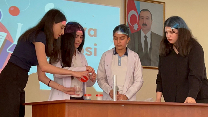 Əliağa Şıxlinski adına 135 saylı tam orta məktəbdə “Kimya gecəsi” tədbiri