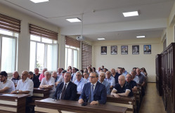 ABŞ-nin Şimali Dokota Universitetinin professoru Azər Əhmədov BDU-da elmi seminar keçirib