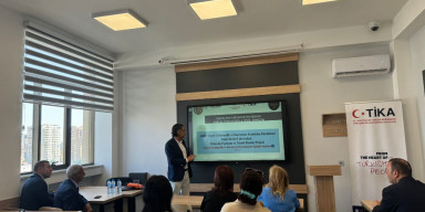 Türkiyənin Ankara Sosial Elmlər Universiteti BDU-da sosiokənd sisteminin universitetlərdə tətbiqinə dair seminar keçirir