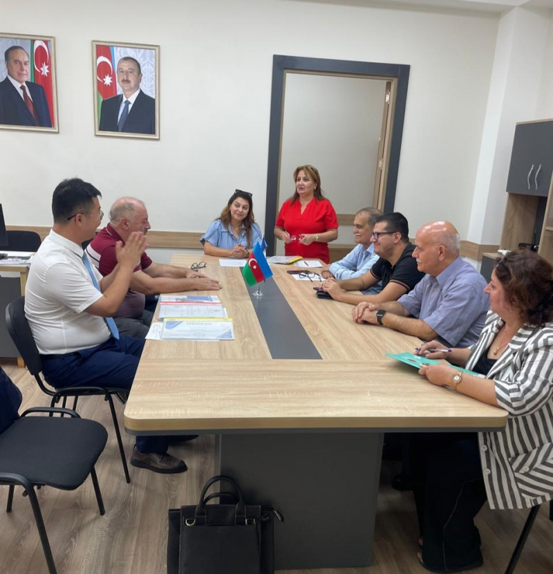 Doktorantların birillik hesabatları dinlənilib