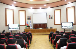 BDU-nun Fizika fakültəsinin I kurs tələbələri ilə görüş