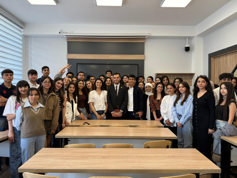 BDU Könüllüləri Şərqşünaslıq fakültəsinin  l kurs könüllüləri ilə görüş təşkil edib