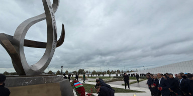 BDU kollektivi Zəfər parkını ziyarət edib