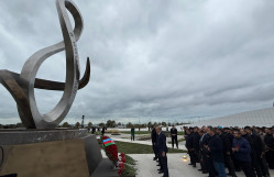 BDU kollektivi Zəfər parkını ziyarət edib