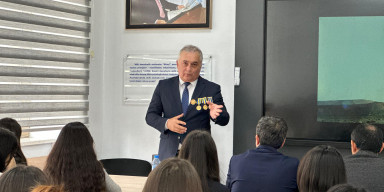 Vətən müharibəsi iştirakçısı Pərviz Aslanovla görüş keçirilib