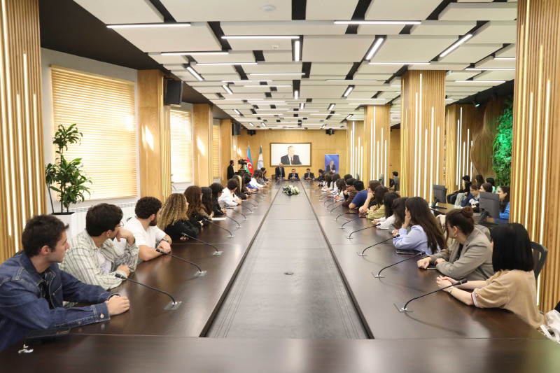 BDU-da "Heydər Əliyev mühazirələri" layihəsinin növbəti qonağı Milli Məclisin üzvü Mahir Süleymanlı olub