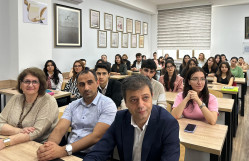 Əməkdar jurnalist Elçin Alıoğlu ilə görüş