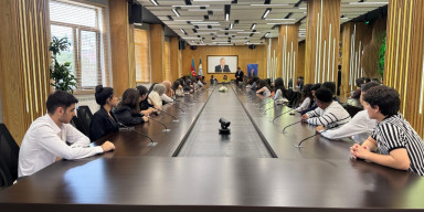 BDU-da “Heydər Əliyev mühazirələri” layihəsi çərçivəsində millət vəkili Elnarə Akimova ilə görüş