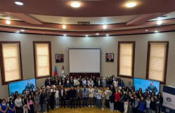 BDU-da tanınmış yazıçı və psixoloq Rövşən Abdullaoğlu ilə görüş