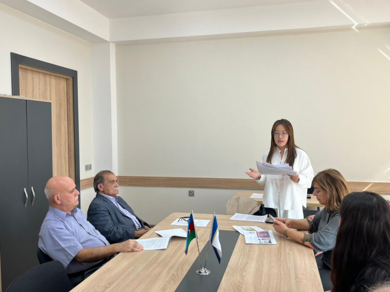 Xarici doktorant Yanq Xuenin elmi seminarı keçirilib