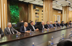 Prezident təqaüdünə layiq görülmüş BDU tələbələri ilə görüş