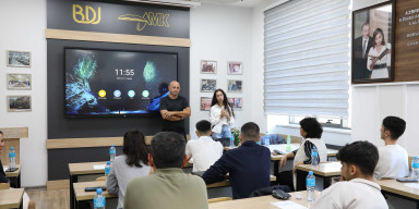 BDU-da Süni İntellekt və Verilənlər Elmi üzrə II Avrasiya Forumu çərçivəsində Payız Məktəbi başlayıb