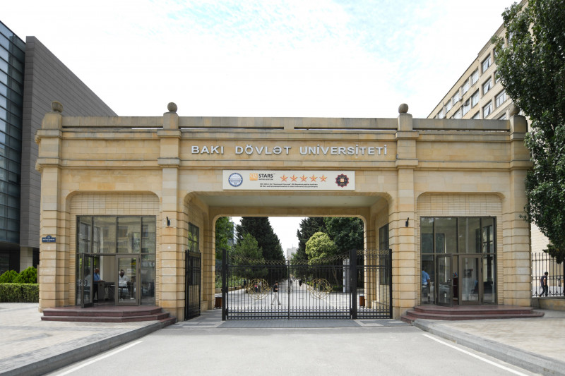 Twelve Foreign Students Admitted to Baku State University