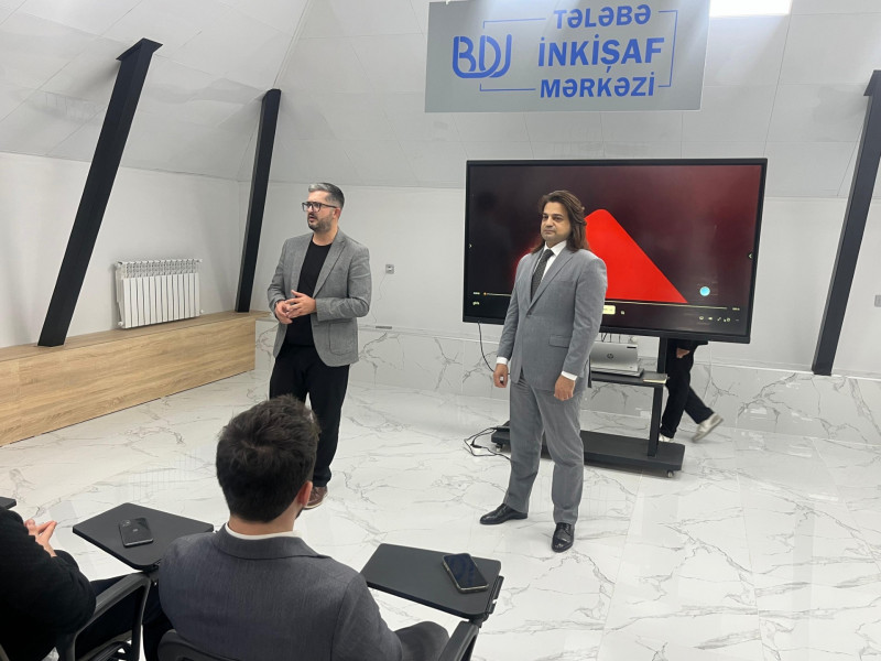 “Bakcell” şirkəti BDU tələbələri üçün infosessiya keçirib