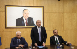 Ali məktəb tələbələri arasında "Hər qarışı Vətəndir" adlı məqalə müsabiqəsinin qalibləri mükafatlandırılıb