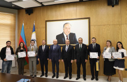 Ali məktəb tələbələri arasında "Hər qarışı Vətəndir" adlı məqalə müsabiqəsinin qalibləri mükafatlandırılıb