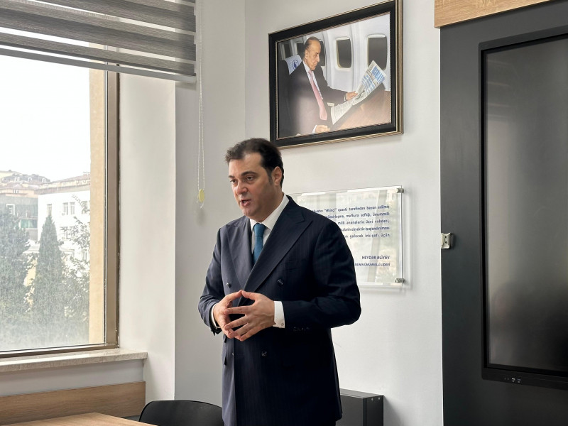 Əməkdar jurnalist Emin Musəvi ilə görüş keçirilib