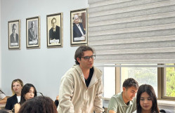 Əməkdar jurnalist Emin Musəvi ilə görüş keçirilib