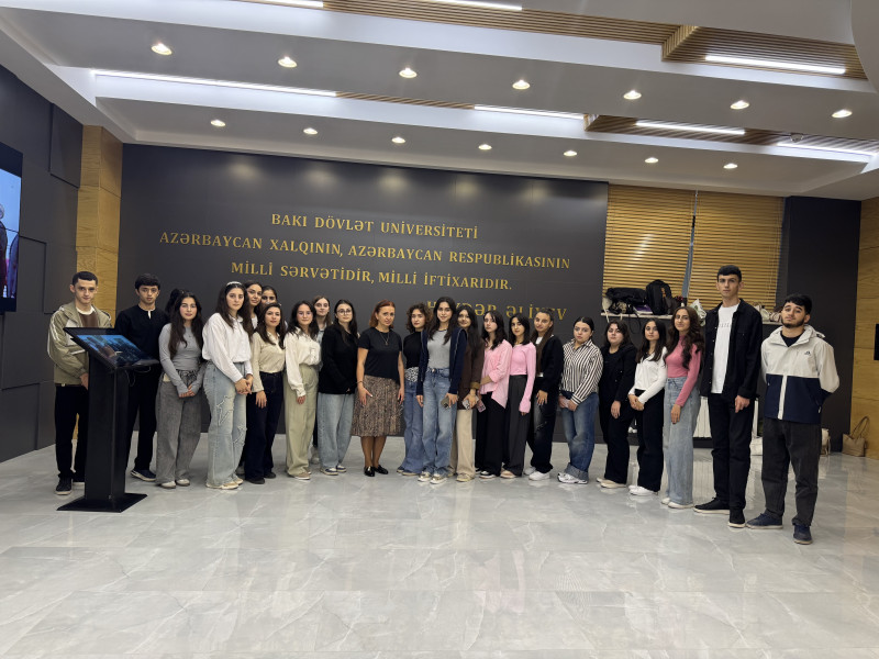 BDU-nun Kimya fakültəsi tələbələri Heydər Əliyev Muzeyinə ekskursiya ediblər