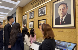 BDU-nun Kimya fakültəsi tələbələri Heydər Əliyev Muzeyinə ekskursiya ediblər