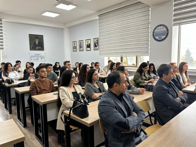 BDU-nun Jurnalistika fakültəsində Əməkdar jurnalist Emin Musəvi ilə görüş