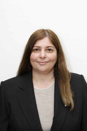 ELMİNA MÜSRƏT QIZI QƏDİROVA