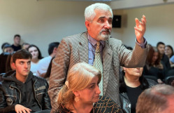 FAKÜLTƏDƏ ELMİ SEMİNAR KEÇİRİLİB