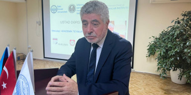 AKADEMİK TEYMUR KƏRİMLİ FAKÜLTƏDƏ USTAD DƏRSİ KEÇİB