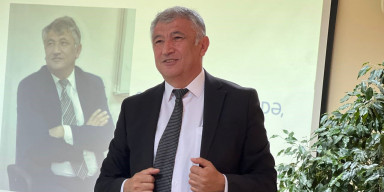 Əməkdar mədəniyyət işçisi Qəşəm Nəcəfzadə ilə görüş